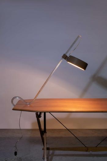 Lampe De Table Mod. 606 by 
																			 Arteluce Co